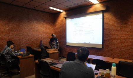 Memahami Transisi ITIL 4 ke ITIL 5: Evolusi Produk Digital dan Tata Kelola AI